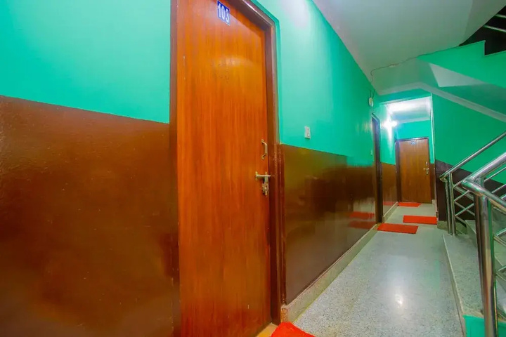 Room 12 of 24