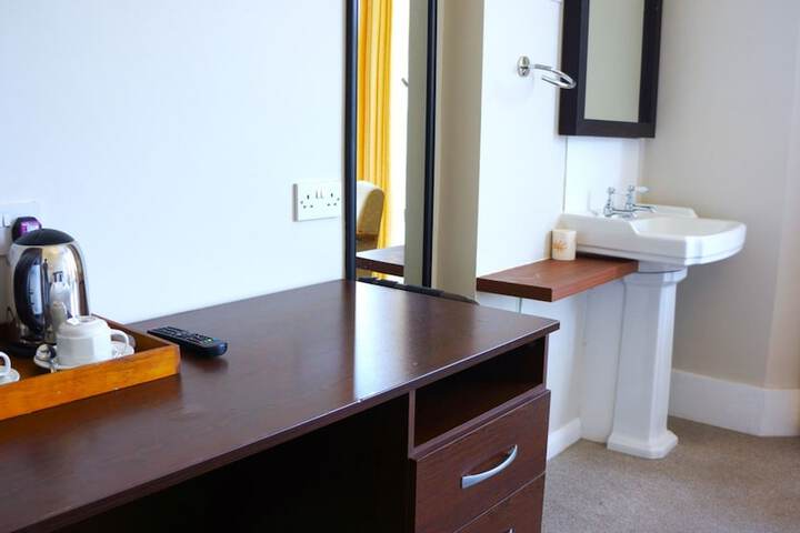 Room 93 of 162