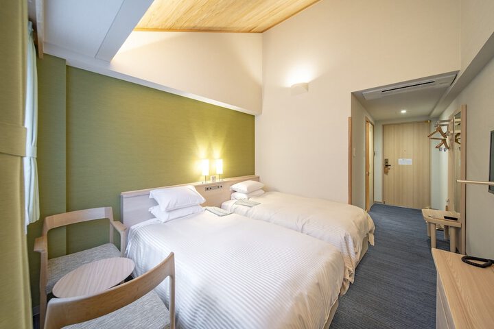 Room 10 of 91