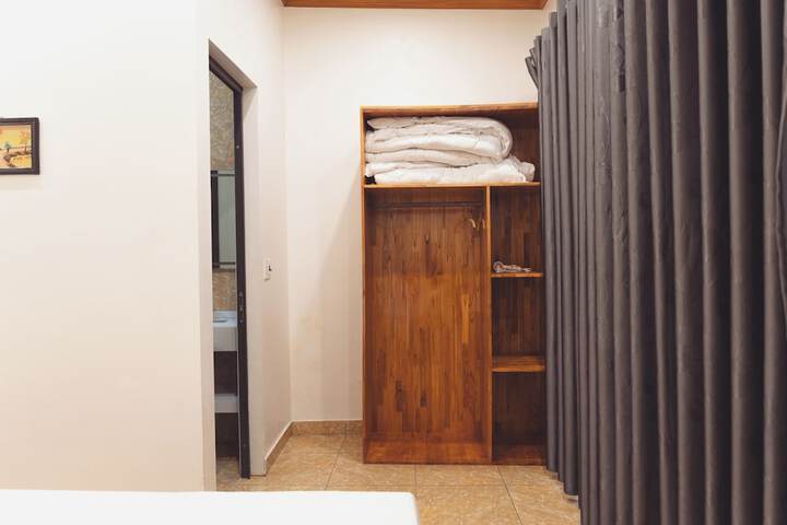 Room 17 of 91
