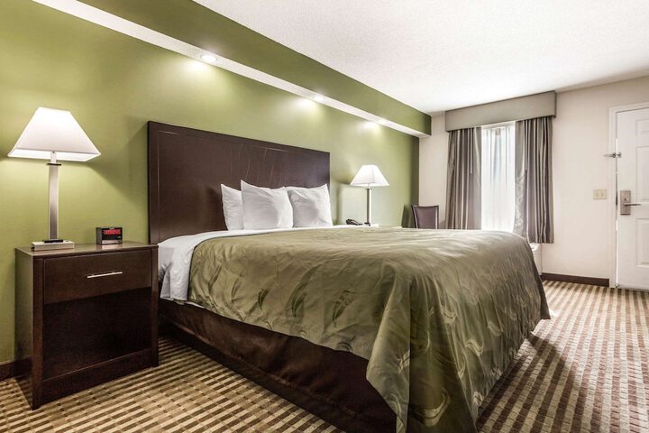 1 King Bed Accessible (1 of 7)
