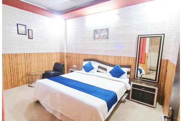 A Top Rated Hotel Man-Galam Inn Lucknow