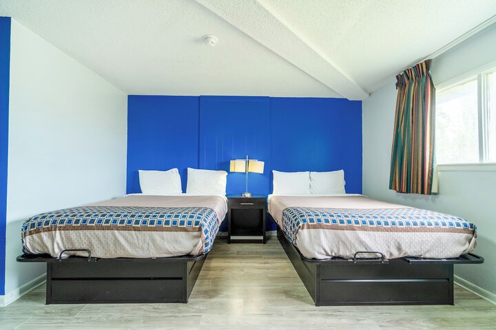 Room 40 of 76