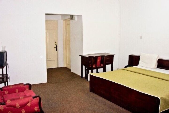 Room 18 of 45