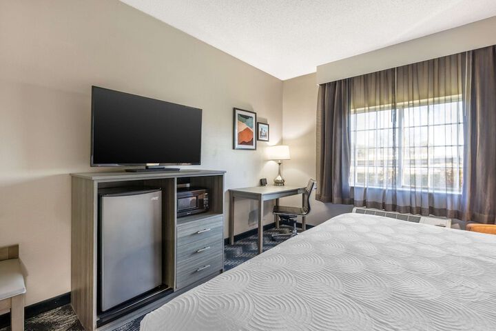 Room 5 of 39
