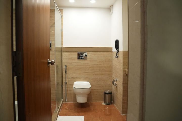 Room 34 of 118