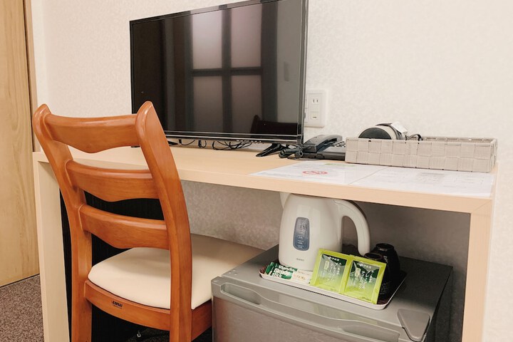 Room 19 of 34