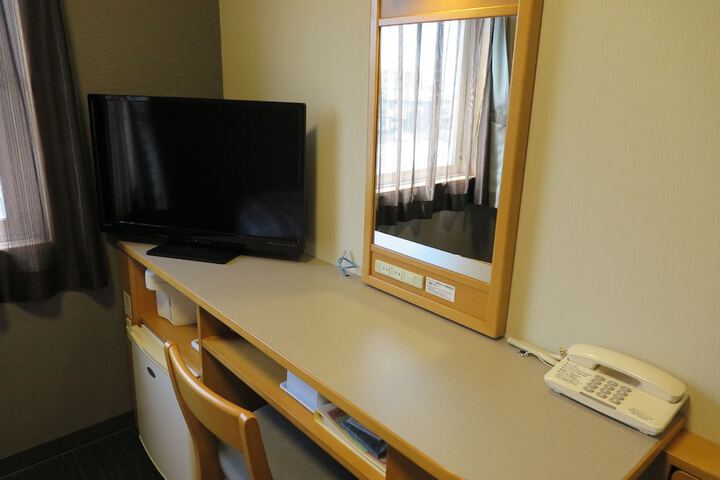 Room 13 of 47