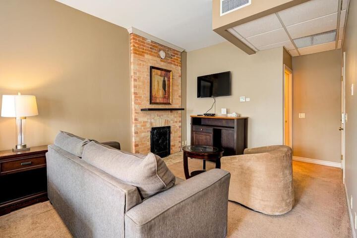 Room 16 of 29