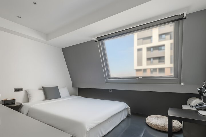 Room 54 of 122