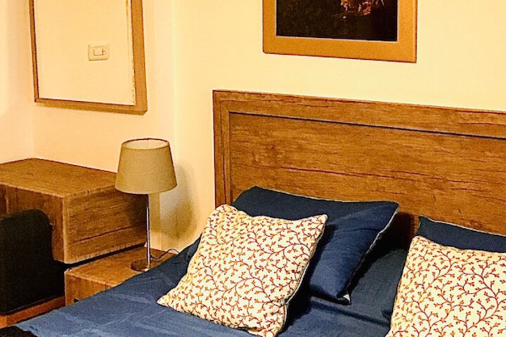 Room 9 of 54