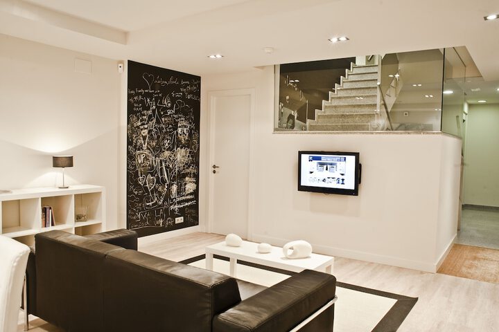 Hotel Interior 3 of 32