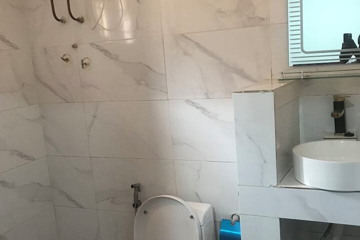 Room 20 of 27