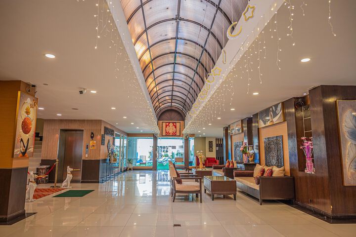 Guest Lobby