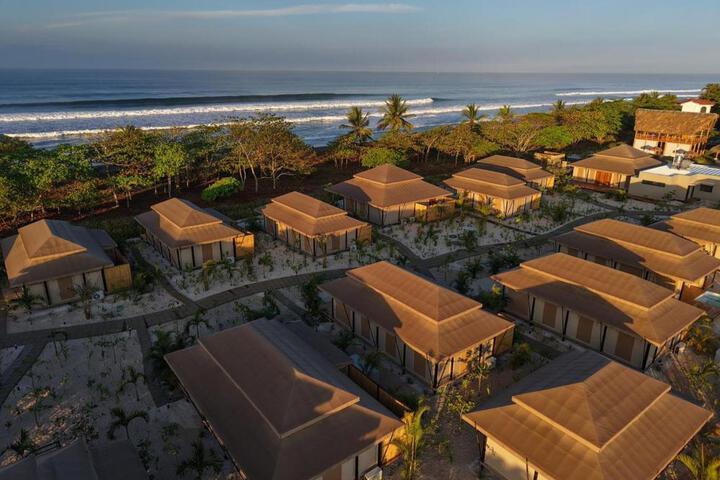 Amarena Canvas Beach Hotel