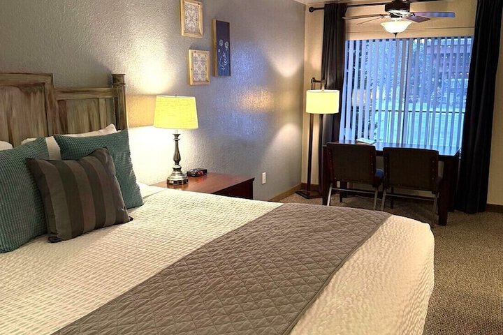 Room 11 of 39