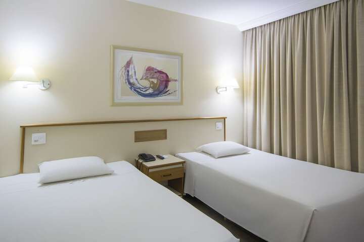 Room 16 of 60