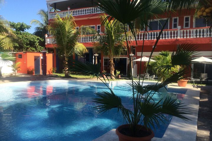 Pool Hotel