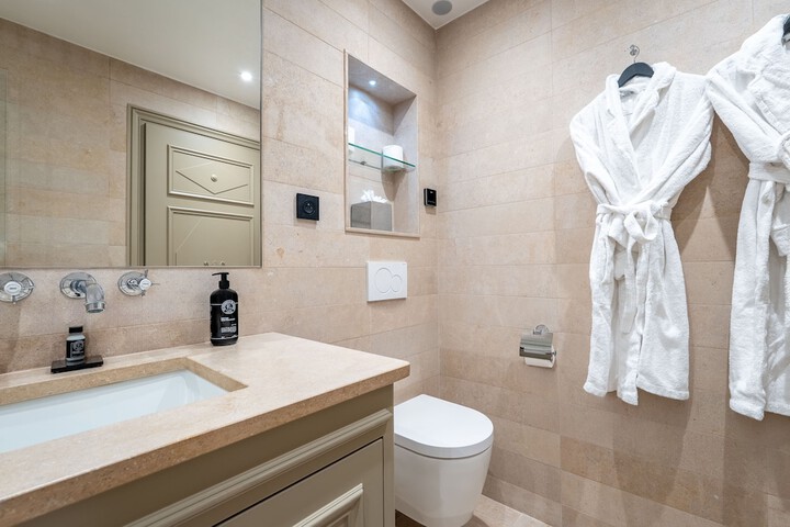 Bath Interior