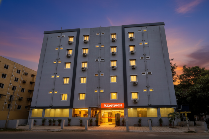 FabHotel Broholic Suites- U.S. Consulate Gachibowli