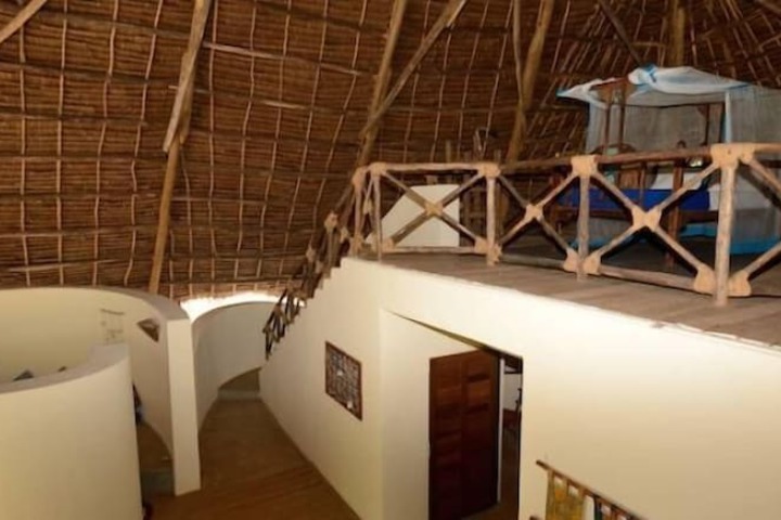 Room 4 of 52