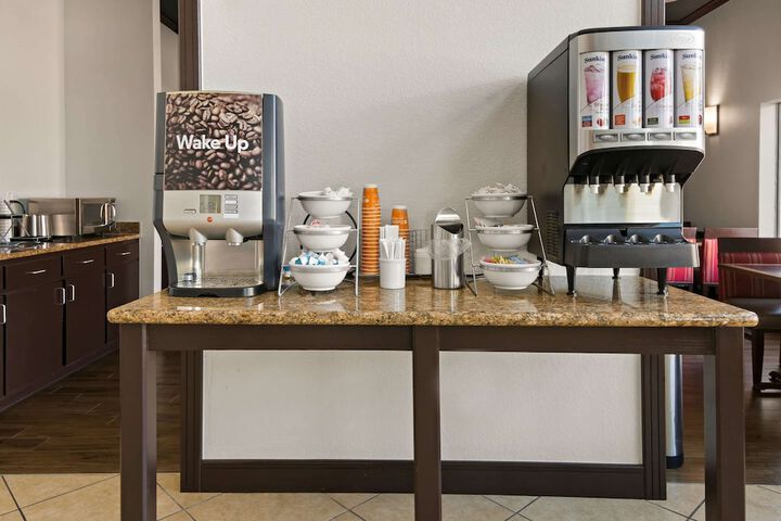 Breakfast/Coffee Service 31 of 38