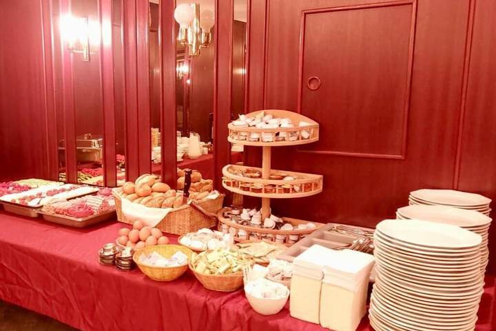 Dining 67 of 72