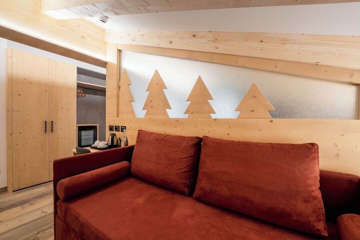 Room 20 of 49