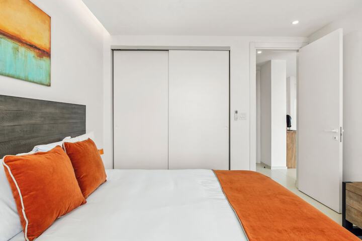 Room 287 of 1000