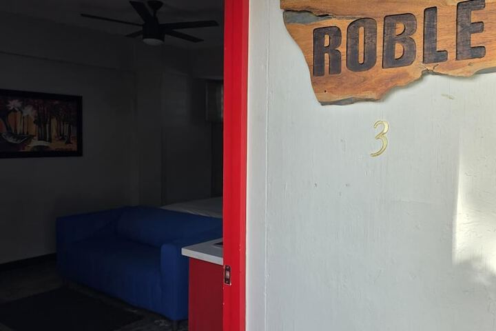 Room 9 of 29