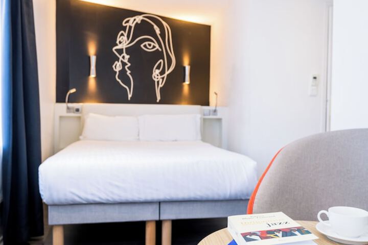 Room 21 of 109