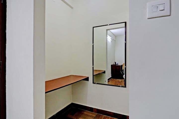 Room 28 of 39