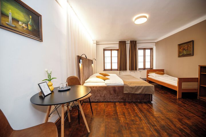 Room 21 of 54
