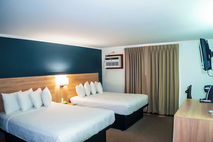 Room 35 of 97