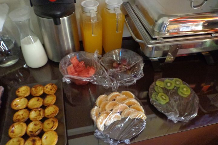 Breakfast/Coffee Service 46 of 64
