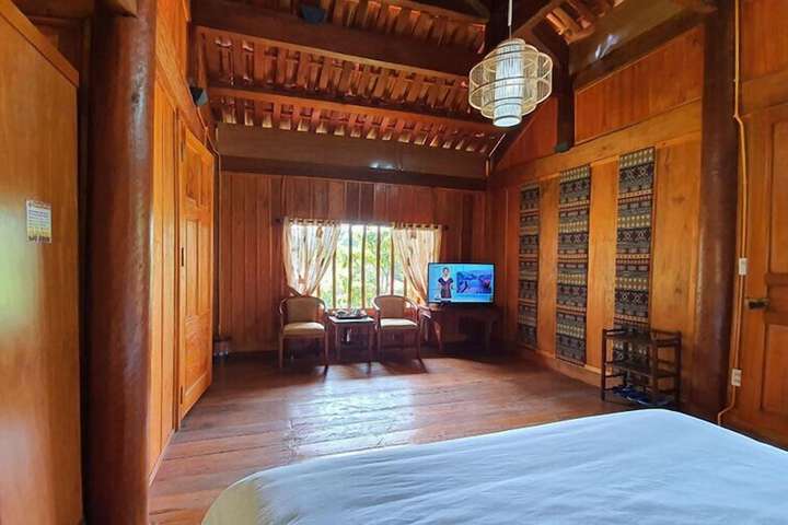 Room 3 of 14