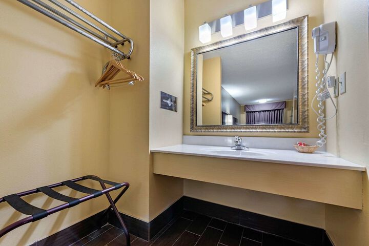 Standard King Bed Accessible (7 of 8)