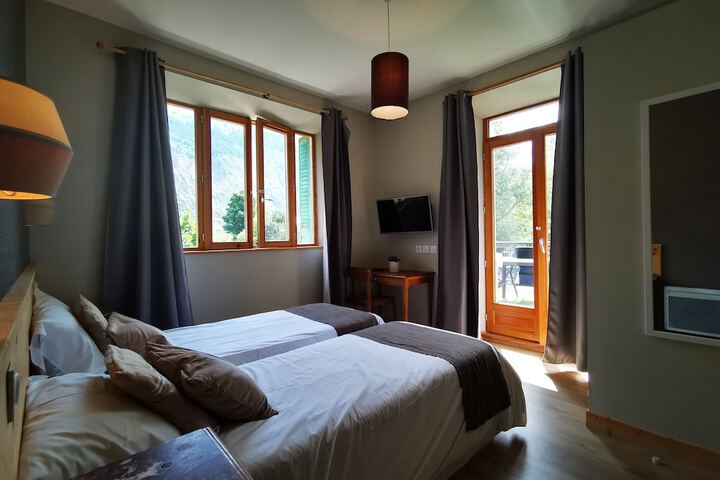 Room 17 of 60