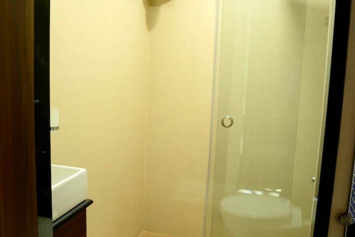 Room 14 of 24