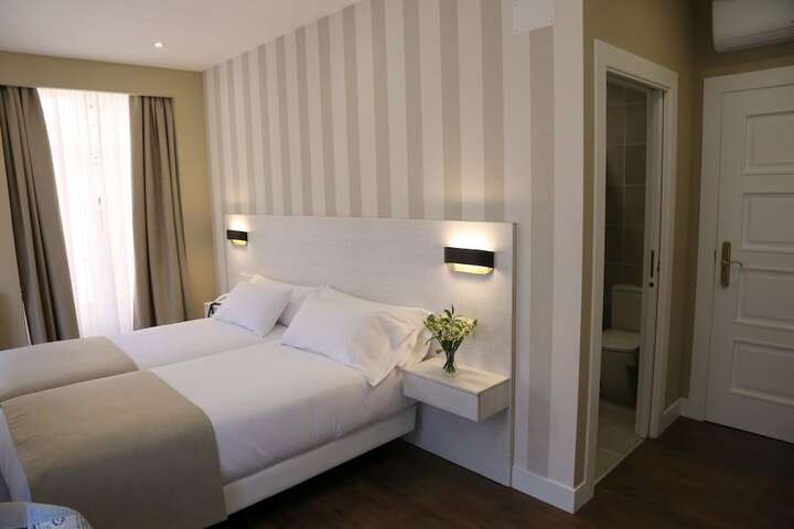 Room 5 of 53