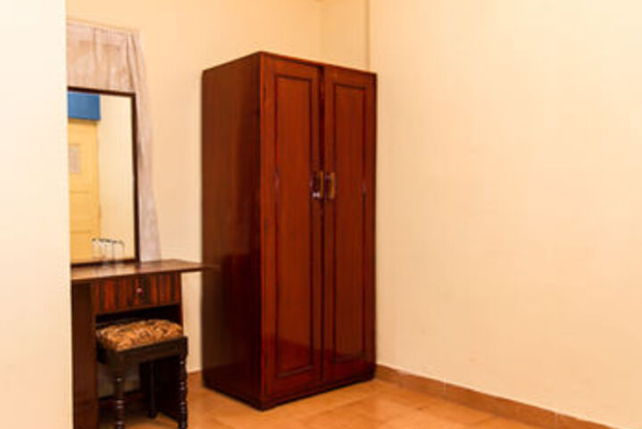 Room 11 of 20