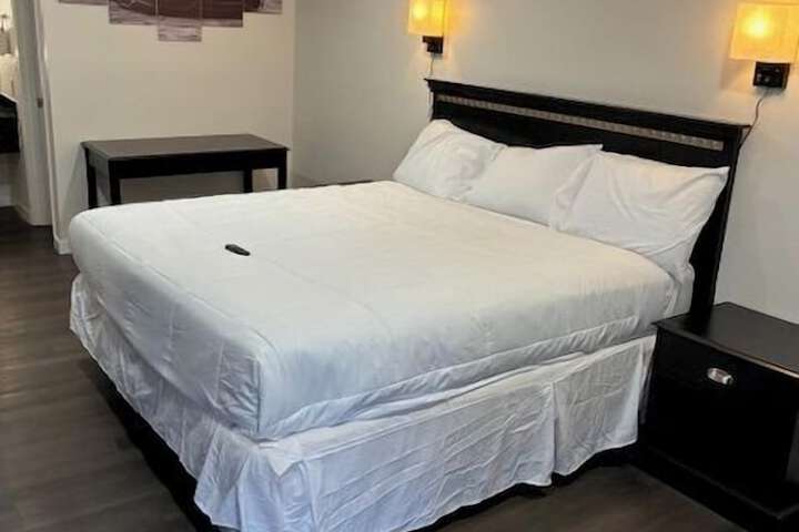 Room 2 of 14