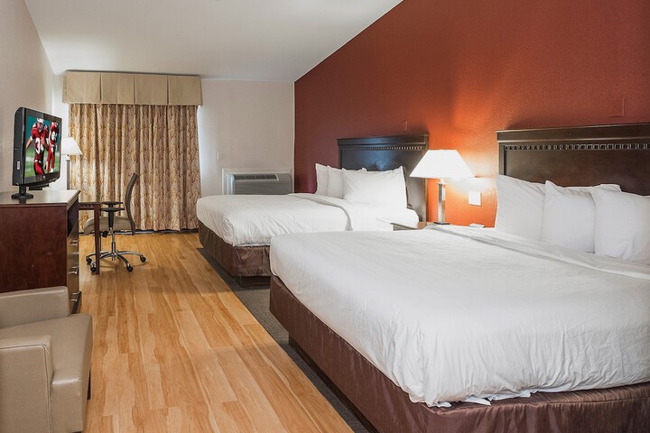 Superior 2 Double Beds (3 of 12)