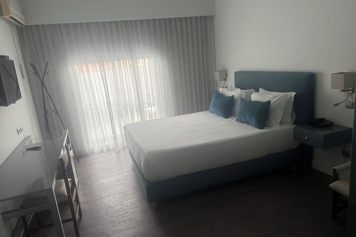 Room 50 of 105