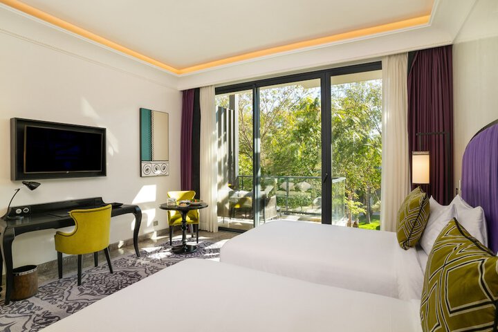 Room 6 of 56