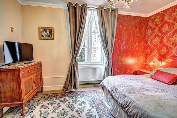 Room 18 of 52