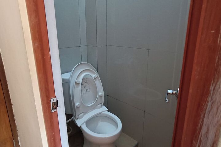 Room 18 of 34