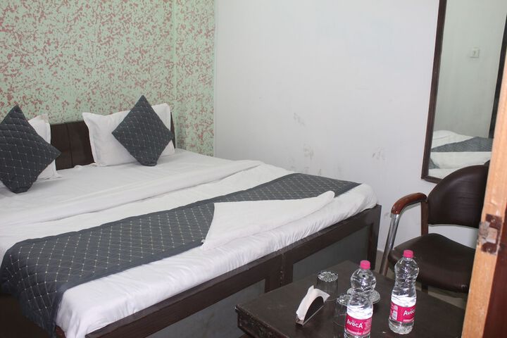 Room 14 of 21