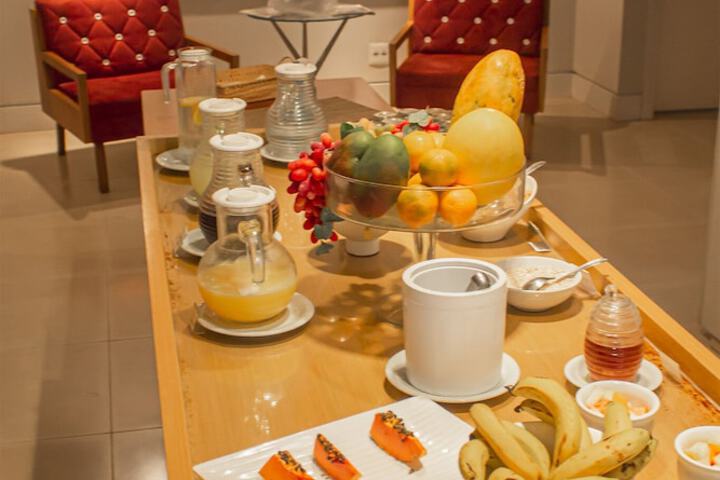 Breakfast/Coffee Service 35 of 41