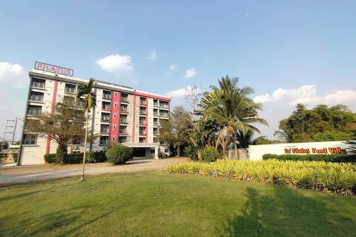 Hotel Exterior 29 of 29